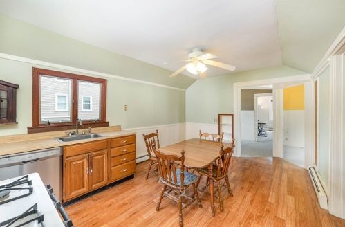 19 Friend St, Taunton MA 02780-2924 exterior