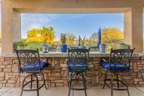 27425 64th Ave, Phoenix, AZ 85083-7562