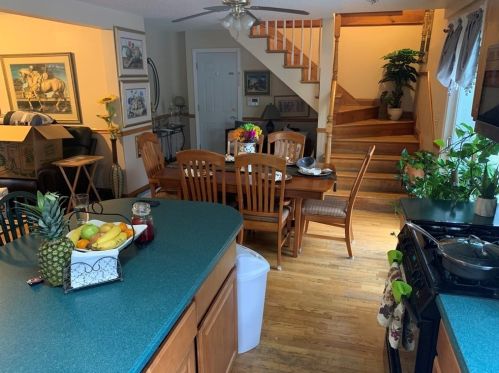 1122 Mammoth Rd, Dracut MA 01826 exterior