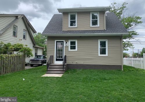 645 Delaware St, West Deptford NJ  08096-1576 exterior