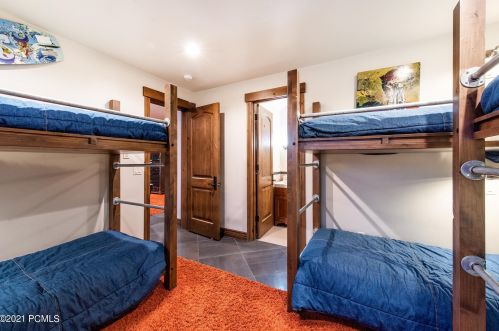 426 Woodside Ave, Park City UT exterior