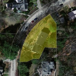22 Bracebridge Rd, Newton MA  02459-1729 aerial view