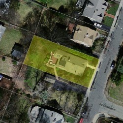 25 Bradford Rd, Newton MA 02461-1003 aerial view