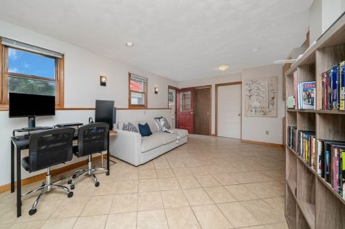 395 King James Blvd, Taunton MA  02780-7703 exterior