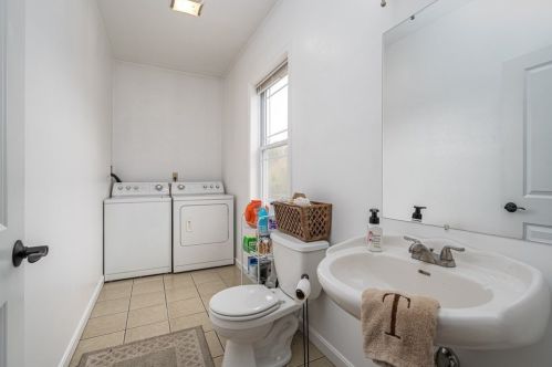 23 Russellville Rd, Montgomery MA 01085-1187 exterior