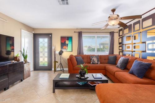 2345 Earll Dr, Phoenix AZ 85012-2632 exterior