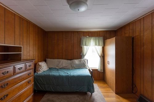 51 Grv St, North Brookfield MA 01535-1944 exterior