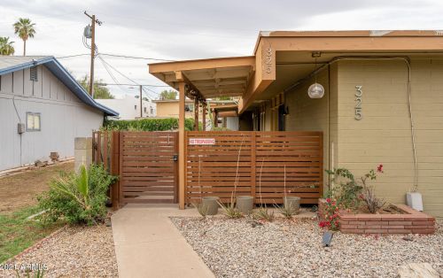 325 Colter St, Phoenix AZ 85018-1536 exterior
