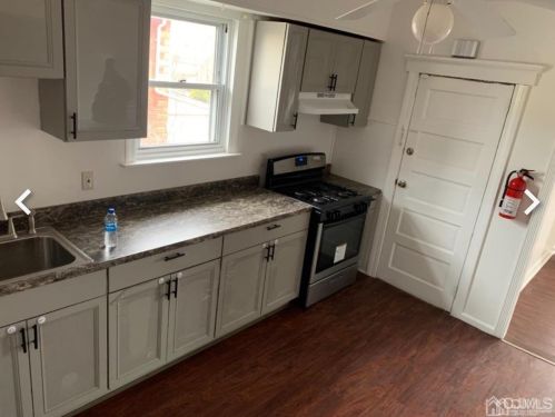 23 Leick Ave, Carteret NJ  07008-2841 exterior