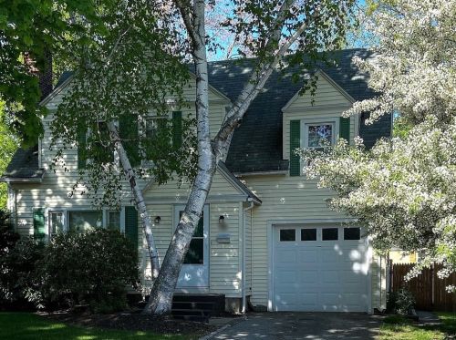 36 Vassar St, Worcester, MA 01602-1535