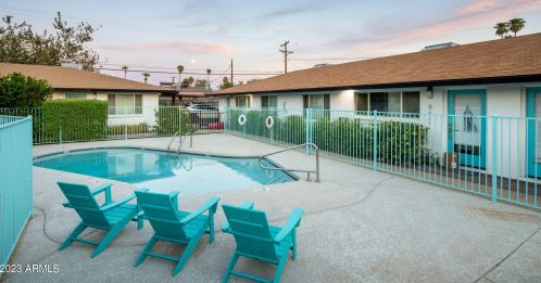 3025 38th St, Phoenix, AZ 85018-7015