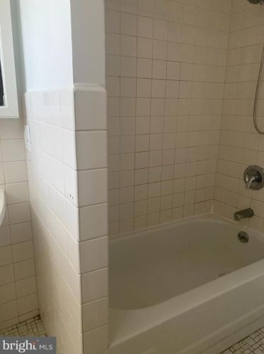 6822 Loretto Ave, Philadelphia PA 19111-5844 exterior