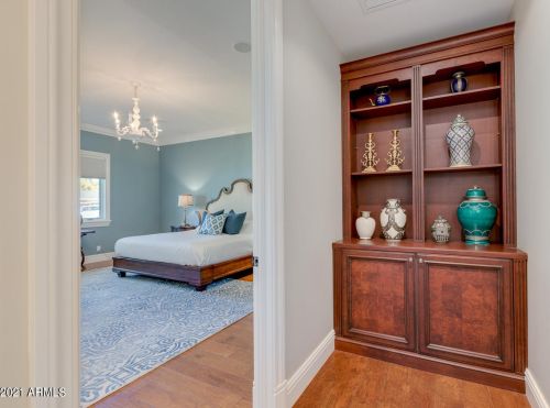 5621 Calle Camelia, Phoenix AZ 85018-4617 exterior