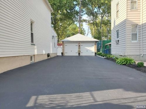 95 Woodland Ave, Kearny NJ  07032-2360 exterior