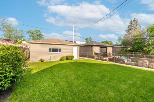 1907 Wenonah Ave, Forest View IL 60402-1666 exterior