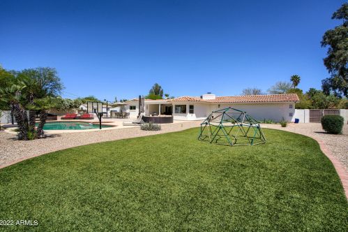 4637 Cholla St, Phoenix AZ 85029-3800 exterior