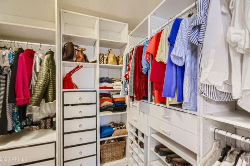 14842 42 Way, Phoenix AZ 85042-5211 exterior