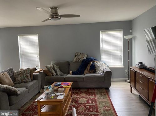 202 Rodney Ave, West Deptford NJ 08096-4109 exterior