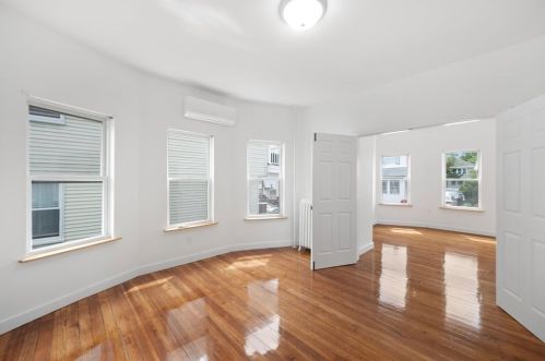 36 Lambert Ave, Chelsea MA 02150-1304 exterior