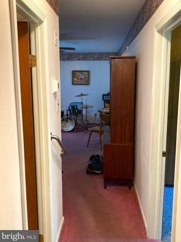 124 Military Dr, West Deptford NJ 08063-1507 exterior