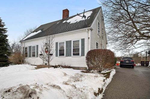 1616 Commercial St, Weymouth, MA 02189-3014