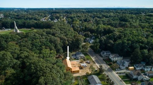 51 Standish Ave, Plymouth MA 02360-4146 exterior