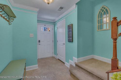 136 Kyle Dr, Tinton Falls NJ  07712-7537 exterior