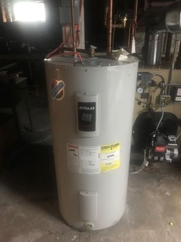 183 Pleasant St, Leicester MA 01524-1421 exterior