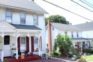 30 Broad St, Bangor, PA 18013-5816