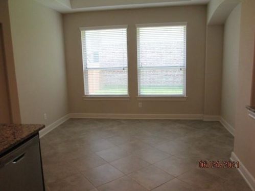 1422 Bell Rdg Ln, Richmond TX 77471-6610 exterior