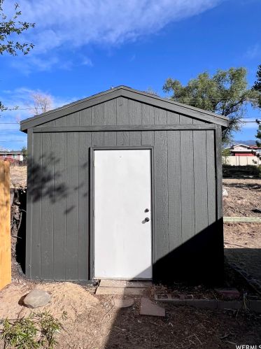 10227 Zinnia Way, Sandy UT 84094-4459 exterior