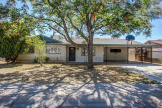 3321 Paradise Dr, Phoenix AZ  85029-2201 exterior