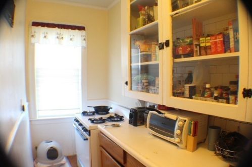 563 Whipple St, Fall River MA 02724-3433 exterior