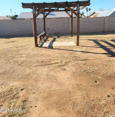 2608 71 Ave, Phoenix AZ 85033-1460 exterior