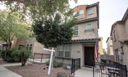 2004 78th Ave, Phoenix AZ  85035-5130 exterior