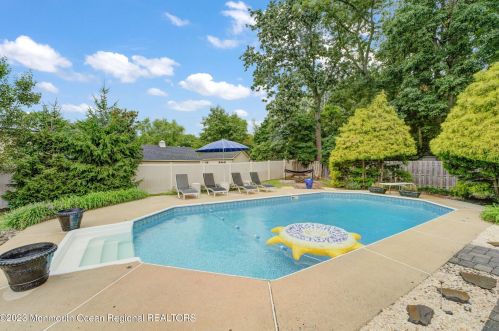 44 Buckingham Dr, Jackson Twp NJ 08527-2633 exterior