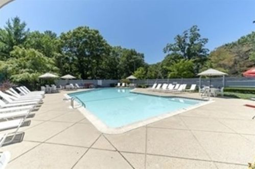 306 Tuckers Ln, Hingham MA 02043-1515 exterior