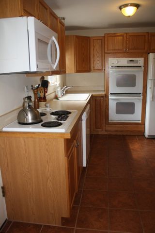 402 Main St, East Bridgewater, MA 02324-1430