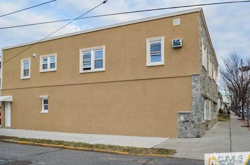 124 Washington Ave, Carteret NJ  07008-2636 exterior