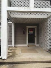 11 Lake Ave, Louisville KY  40206-3303 exterior