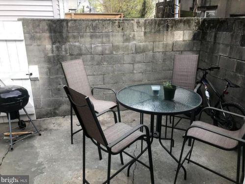 2019 6th St, Philadelphia PA 19122-1413 exterior