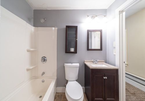 680 Granville Rd, Montgomery MA 01085-3942 exterior