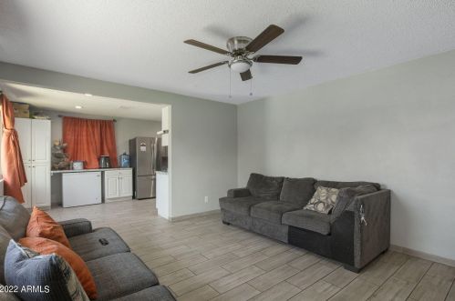 3802 Catalina Dr, Phoenix AZ 85015-6025 exterior