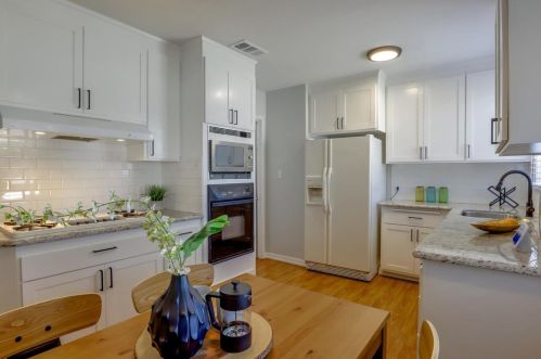 15057 Dewey St, San Leandro CA  94579-1605 exterior