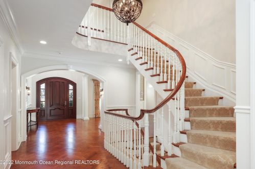 21 Vista Dr, Little Silver NJ  07739-1611 exterior