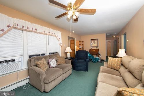 1722 3 St, West Deptford NJ 08063-1141 exterior