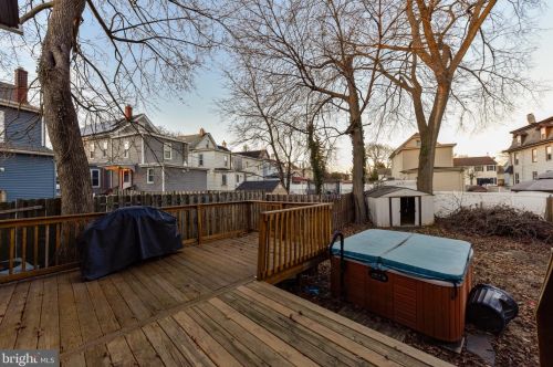 60 Barber Ave, West Deptford NJ  08096-2435 exterior