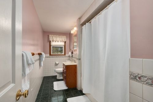 655 Lowell St, Peabody MA 01960-5471 exterior