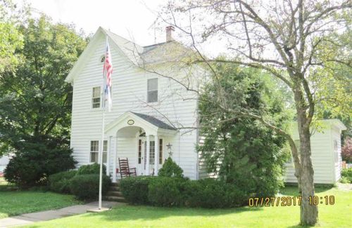 112 Main St, Preston, IA 52069-9741