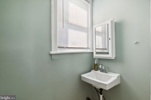 2204 15 St, Philadelphia PA 19132-4414 exterior